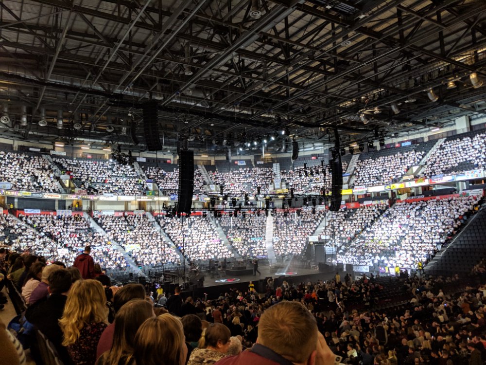 Over six thousand children makes an impressive choir.